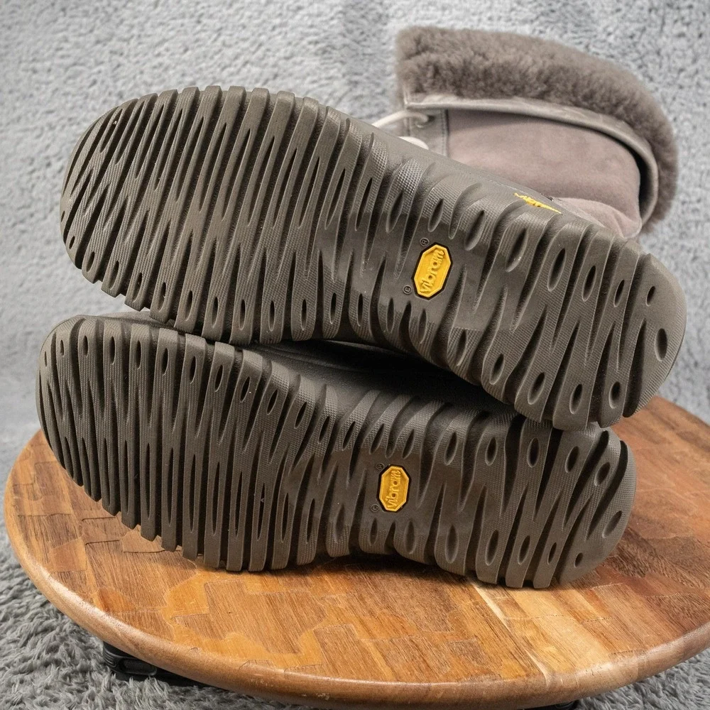 UGG AUSTRALIA Adirondack Gray Waterproof Sheepskin‎ Tall Boots Sz 7 US